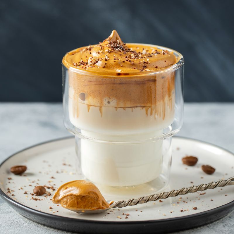 Raw Dalgona Caramel – Eiskaffee mit Råstoff Salty Caramel
