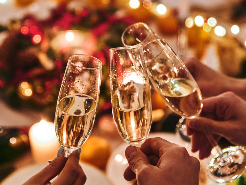 Wie Sieht Ein Gelöschter Facebook Account Aus Wie sieht ein richtiges Champagnerglas aus?